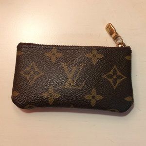 Louis Vuitton Key Card Holder